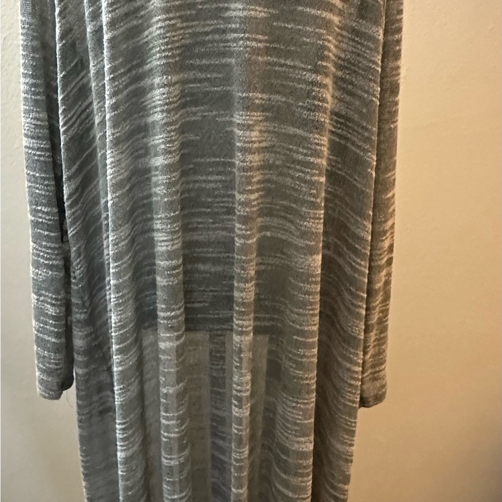 LuLaRoe Sarah - Picture 4 of 5